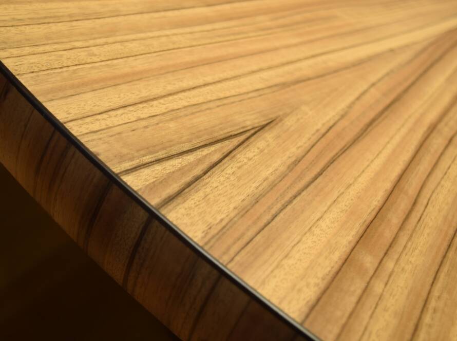 Veneering Curved Surfaces - Image 1