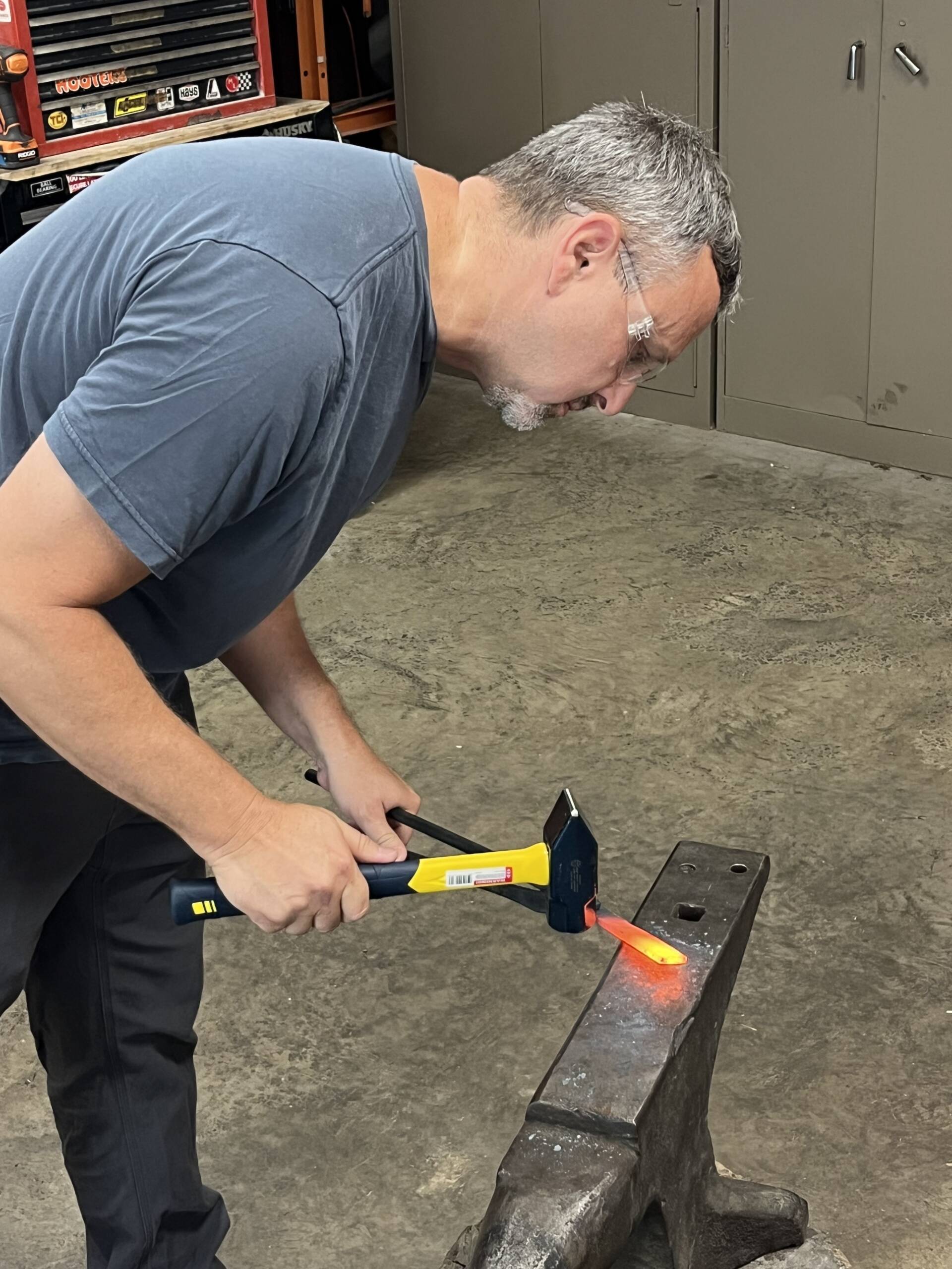 Forge a Hunting Knife - Image 2